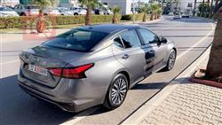 نيسان ألتيما